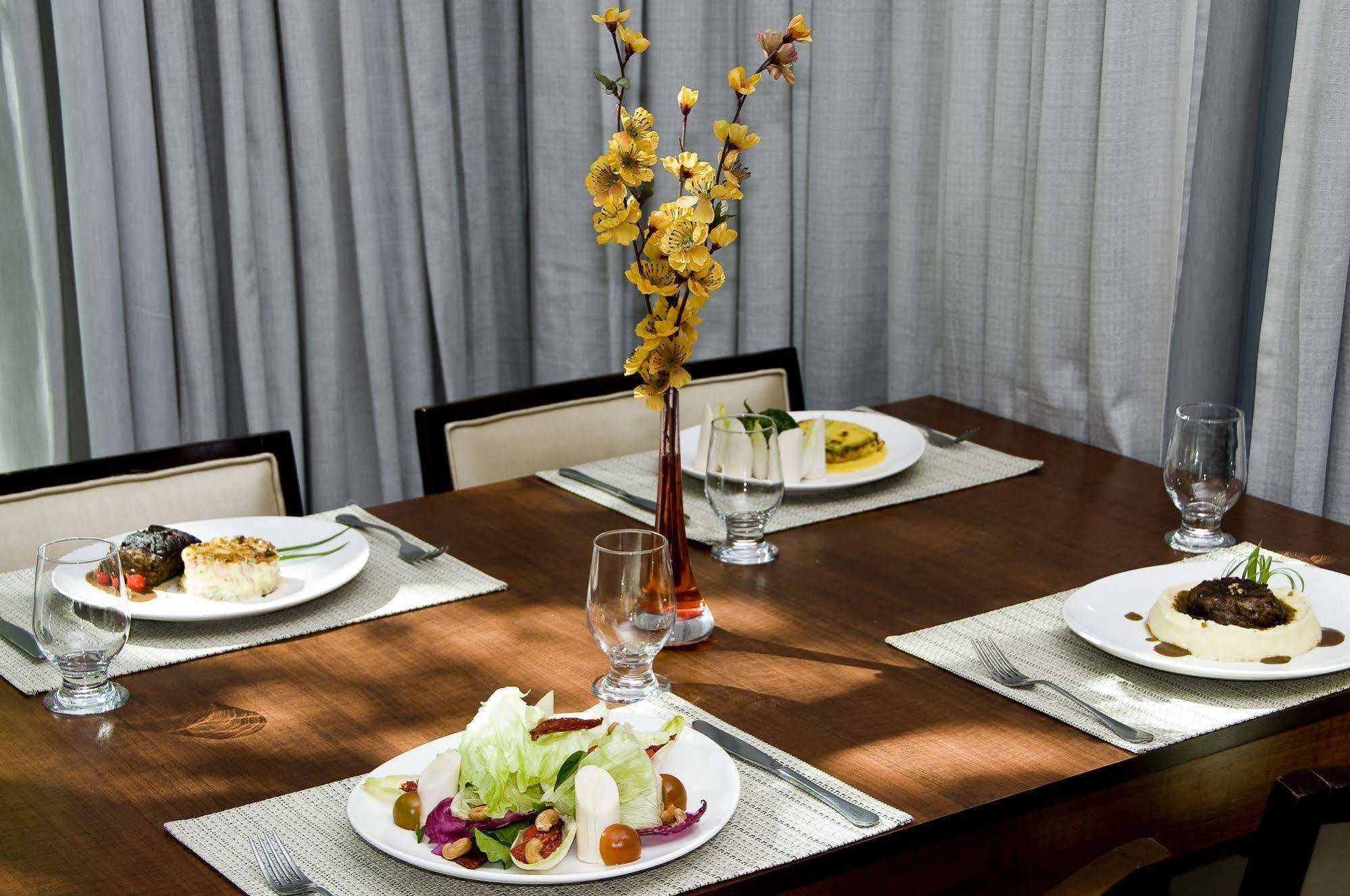 Bristol Merit Hotel Belo Horizonte Eksteriør bilde